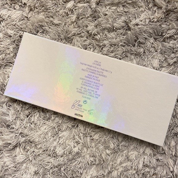 Florence by Mills Love Liv Eyeshadow Palette - Picture 4 of 4